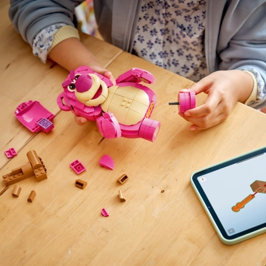 Skaitmeninis 3D vadovas LEGO Builder programėlėje
