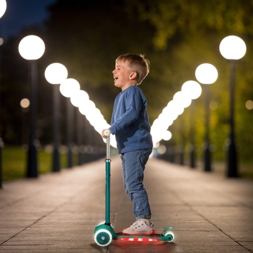 LED apšvietimas saugumui ir pramogai