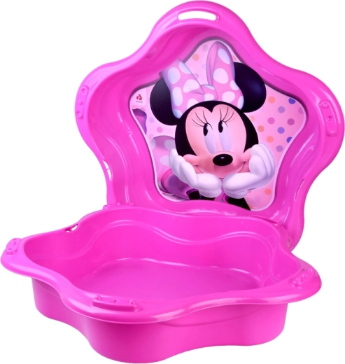 Patvarus plastikas ir saugi apdaila