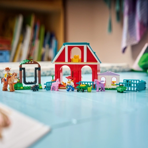 6 LEGO Disney ir Pixar veikėjai žaidimui iškart