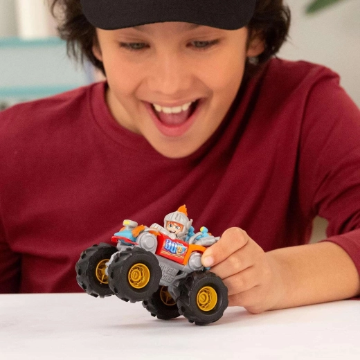 Veiksmo važiavimas patiems mažiausiems