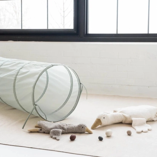 Lightweight and easy to fold