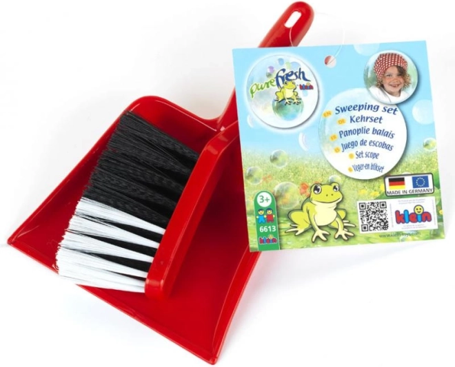 Children's brush and dustpan – red