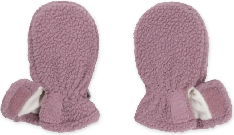 Easy to put on thanks to the thumbless cut