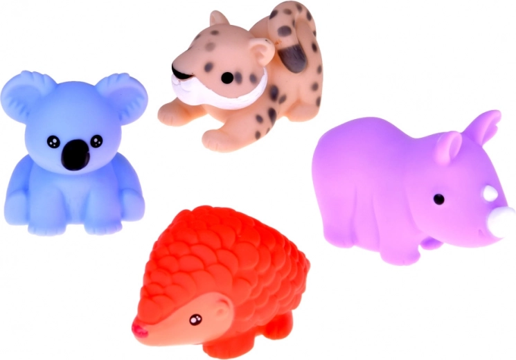 Pramogos vonioje: plaukia ir taško