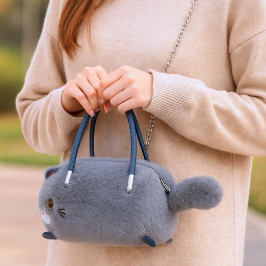 Dvi rankenos ir nuimama metalinė grandinėlė