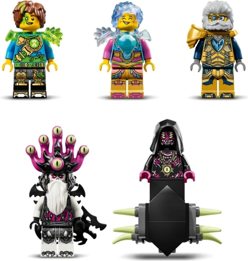 Penkios minifigūrėlės ir krūva priedų