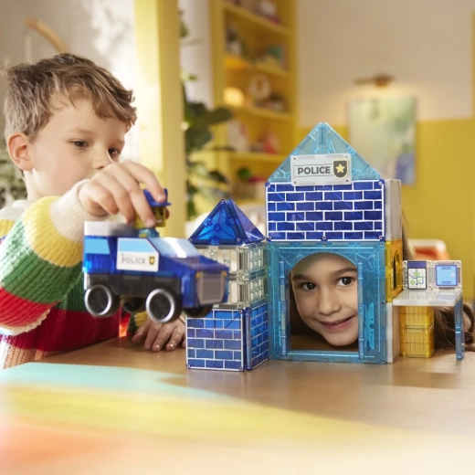 Suderinamas su visais MAGNA-TILES rinkiniais ir pagamintas iš saugių medžiagų