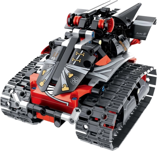 3 viename: trys modeliai iš vieno rinkinio