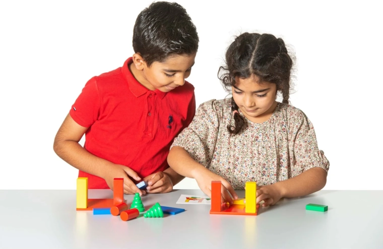 Wooden pieces and a magnetic box for easy storage