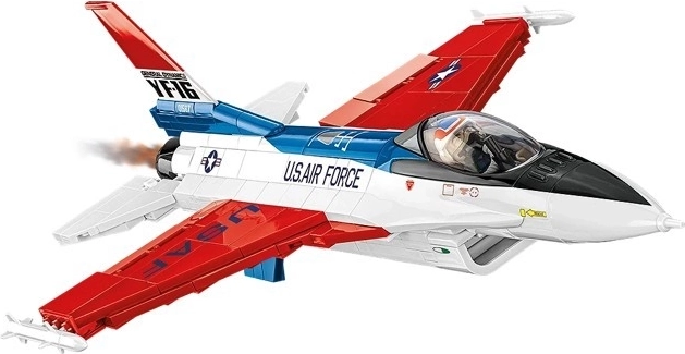 Autentiškas YF–16 prototipas su tiksliais spaudiniais