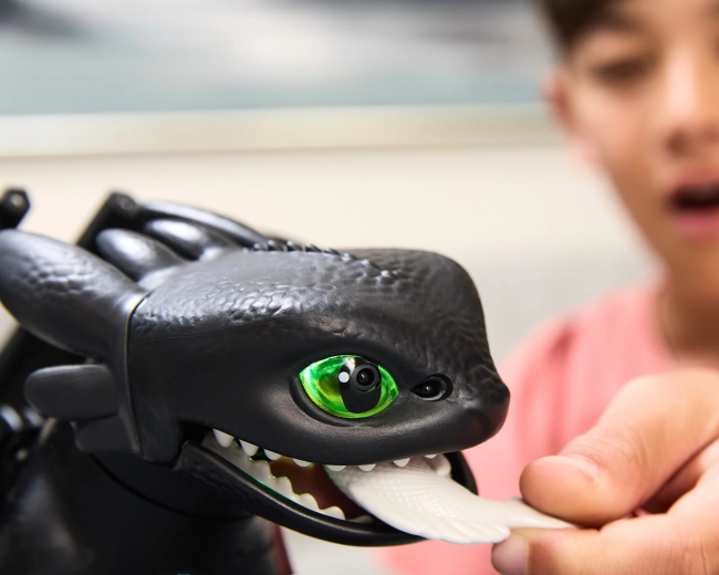 Maitink ir treniruok: reakcija į prisilietimą ir judesį