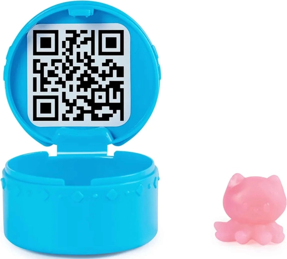 Katiniška siuntinė su siurprizu ir QR kodu