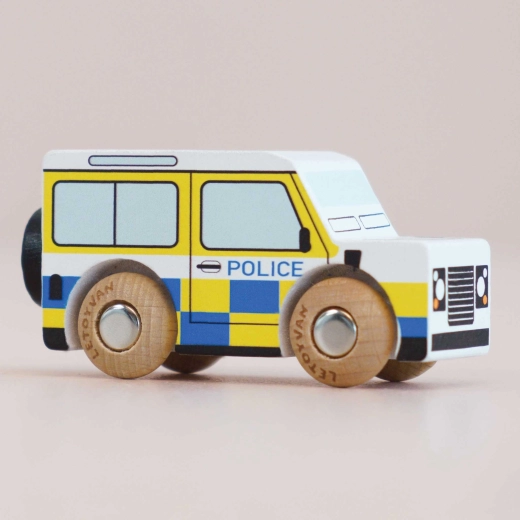 Le Toy Van medinis policijos automobiliukas Bobby – 1 vnt.