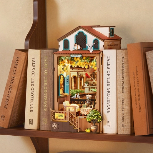 Stebuklingas book nook knygų lentynai