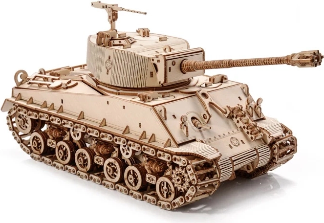 Realistiškas M4A3E8 Sherman tanko modelis