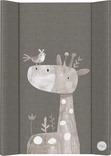 Ceba Baby kietas vystymo pagrindas ant lovytės 50 × 70 cm Basic Friendly Giraffe