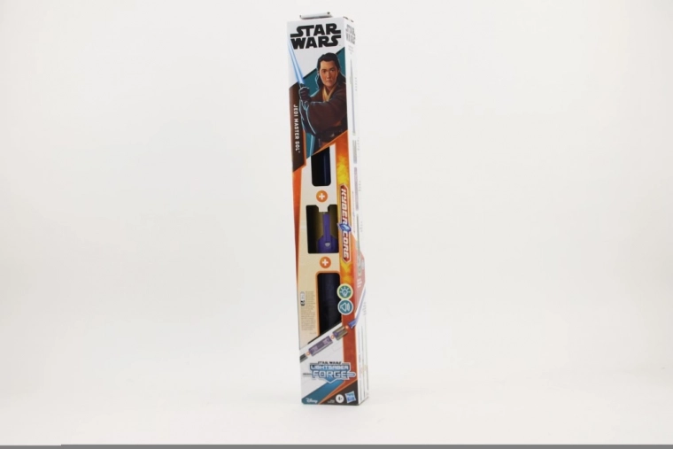 Star Wars Lightsaber Forge Jedi Master Sol lightsaber with light and sound