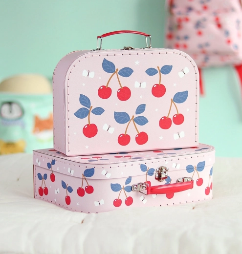 Two suitcases for more possibilities
