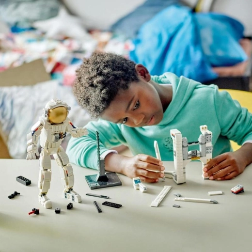 Intuityvus konstravimas su LEGO Builder programėle