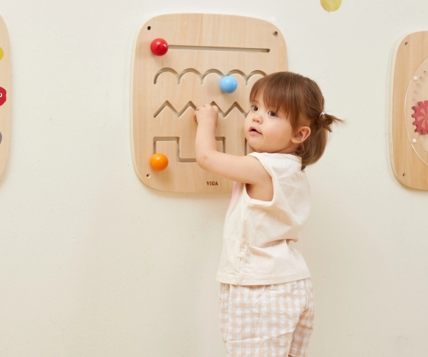 Moving beads for fine motor skills