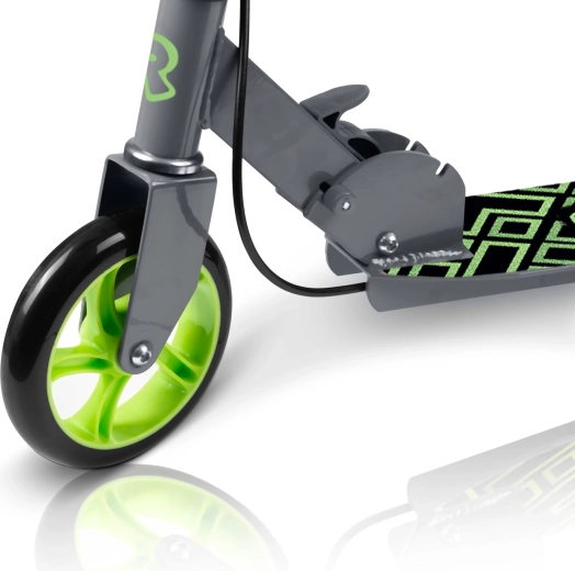Smooth ride thanks to large 145 mm PU wheels