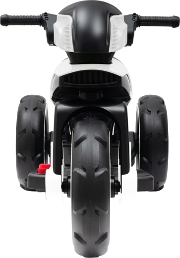 Stable ride thanks to three wide wheels
