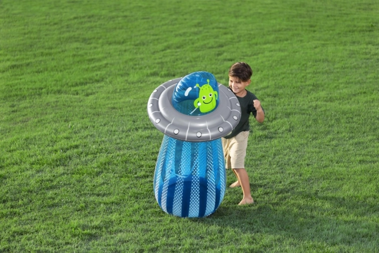 Sugrįžtanti bokso figūrėlė