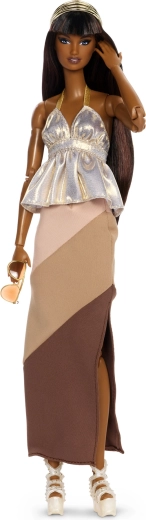 Kapsulinė spinta neutraliomis spalvomis