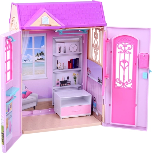 3 kambariai kupini pramogų