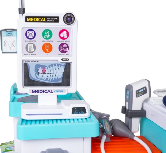 Medicinos kabinetas, kupinas detalių