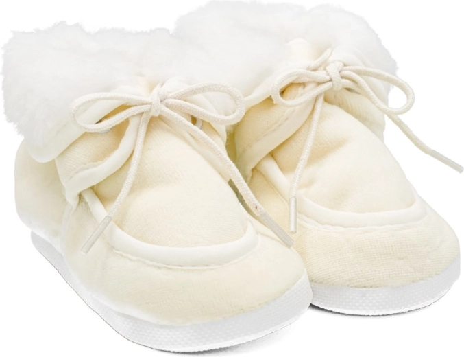 Secure lacing and comfortable fit