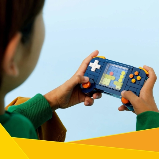 Puikiai tinka vitrinai ir žaidimams