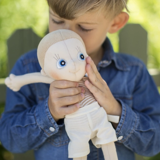 A cuddly companion from birth