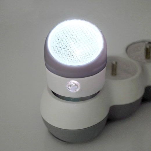 360° pasukama galva tiksliam nukreipimui