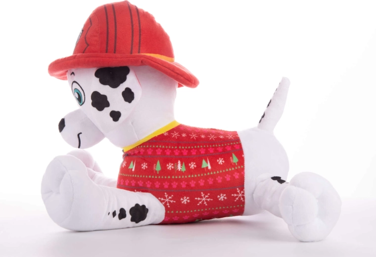 Festive look with sweater and helmet