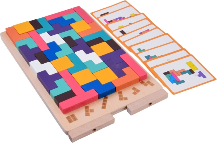 Pattern cards for easier and more challenging tasks