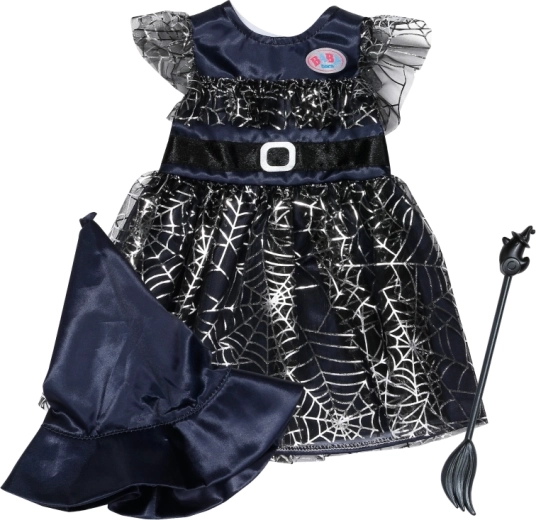 Three accessories for a complete costume