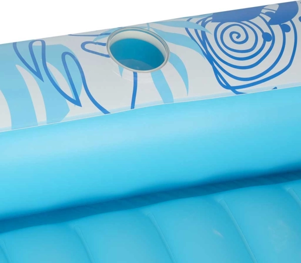 Gėrimų laikikliai ir viskas po ranka