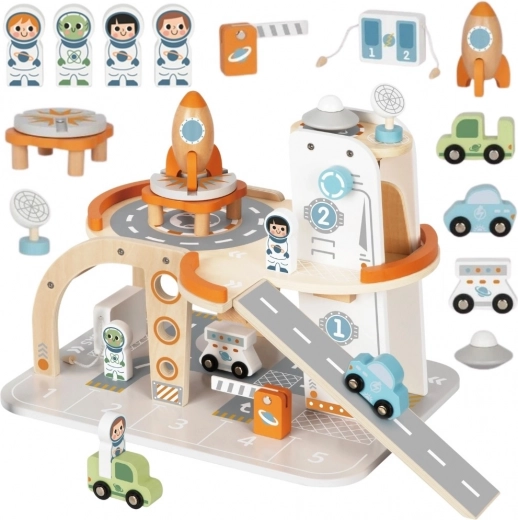 Tooky Toy medinė kosminė stotis su automobilių stovėjimo aikštele ir raketa