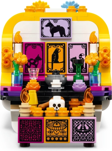Colorful Día de los Muertos details