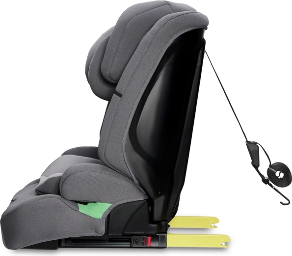 Easy and secure installation ISOFIX + TOP TETHER