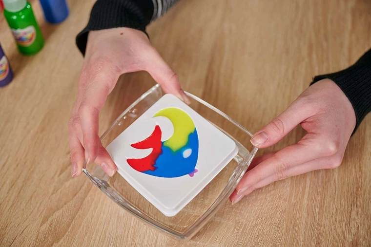 Švytėjimo efektas po UV šviesa