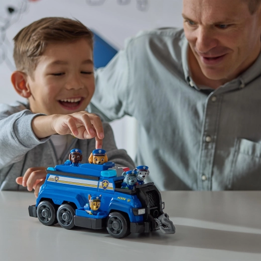 Police truck packed with play features
