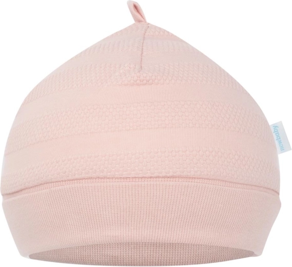 A hat that stays on and doesn’t squeeze