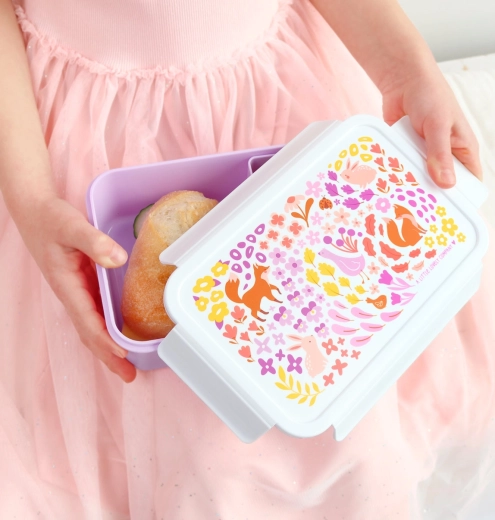Snap-shut lid