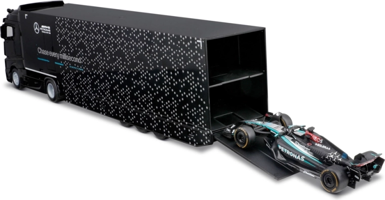 Atidaroma priekaba realistiškam F1 transportavimui