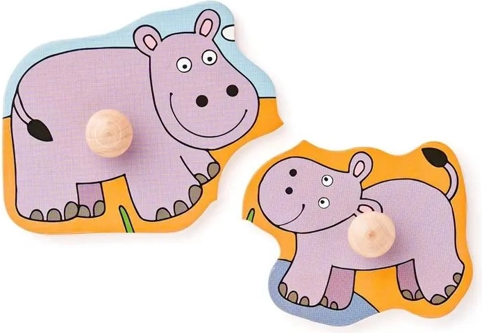 Wooden pieces with animal designs