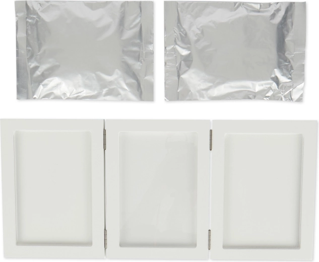 Bieco hand and footprint keepsake set with three frames