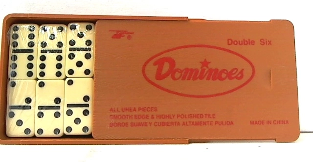 Klasikinis domino kaulo stiliumi